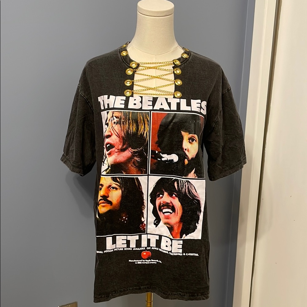🆕 The Beatles Graphic Acid Wash T-Shirt with Gold Accents